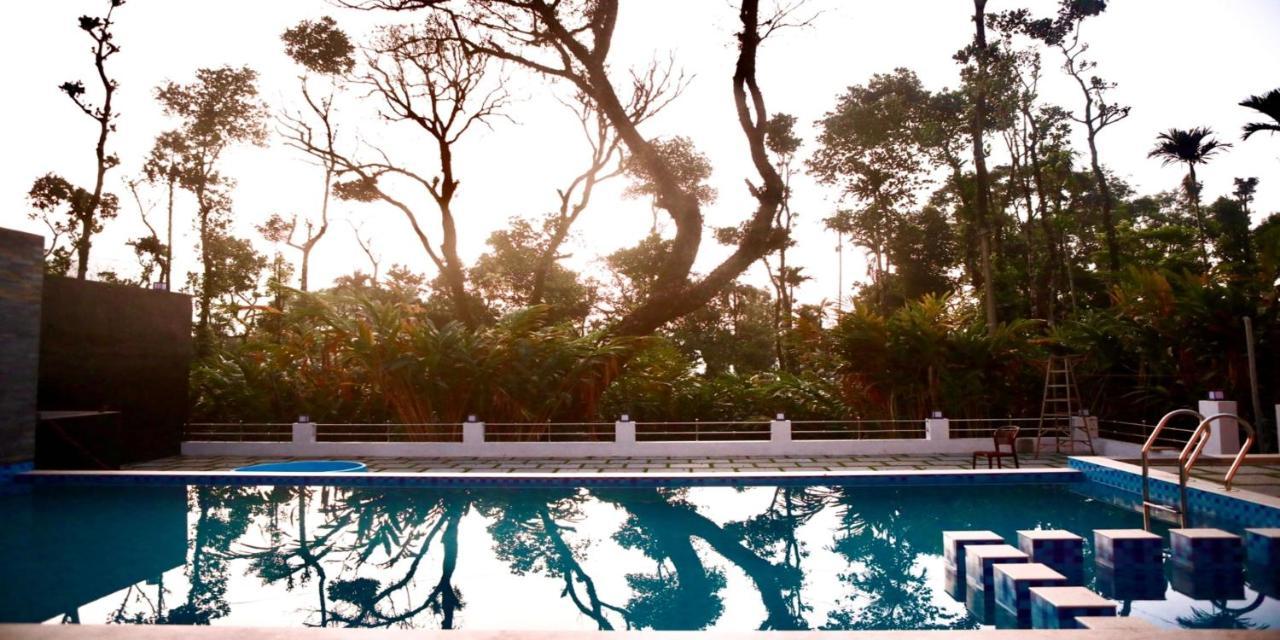 Hotel Tree Blanche Munnar Esterno foto